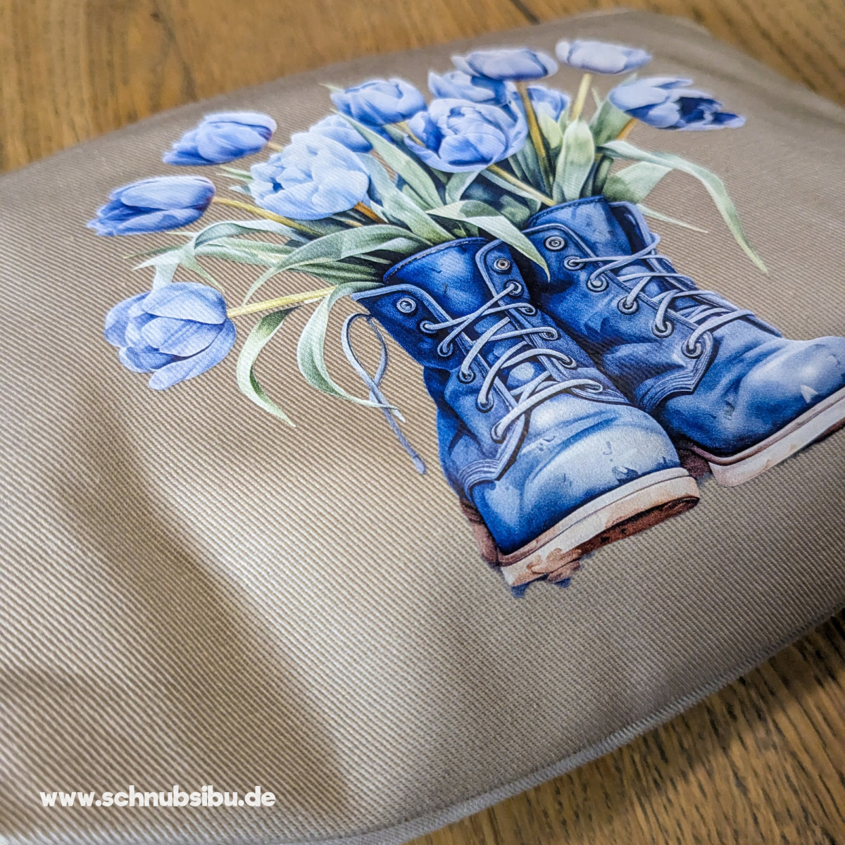 Bügelbild Flower Boots blau